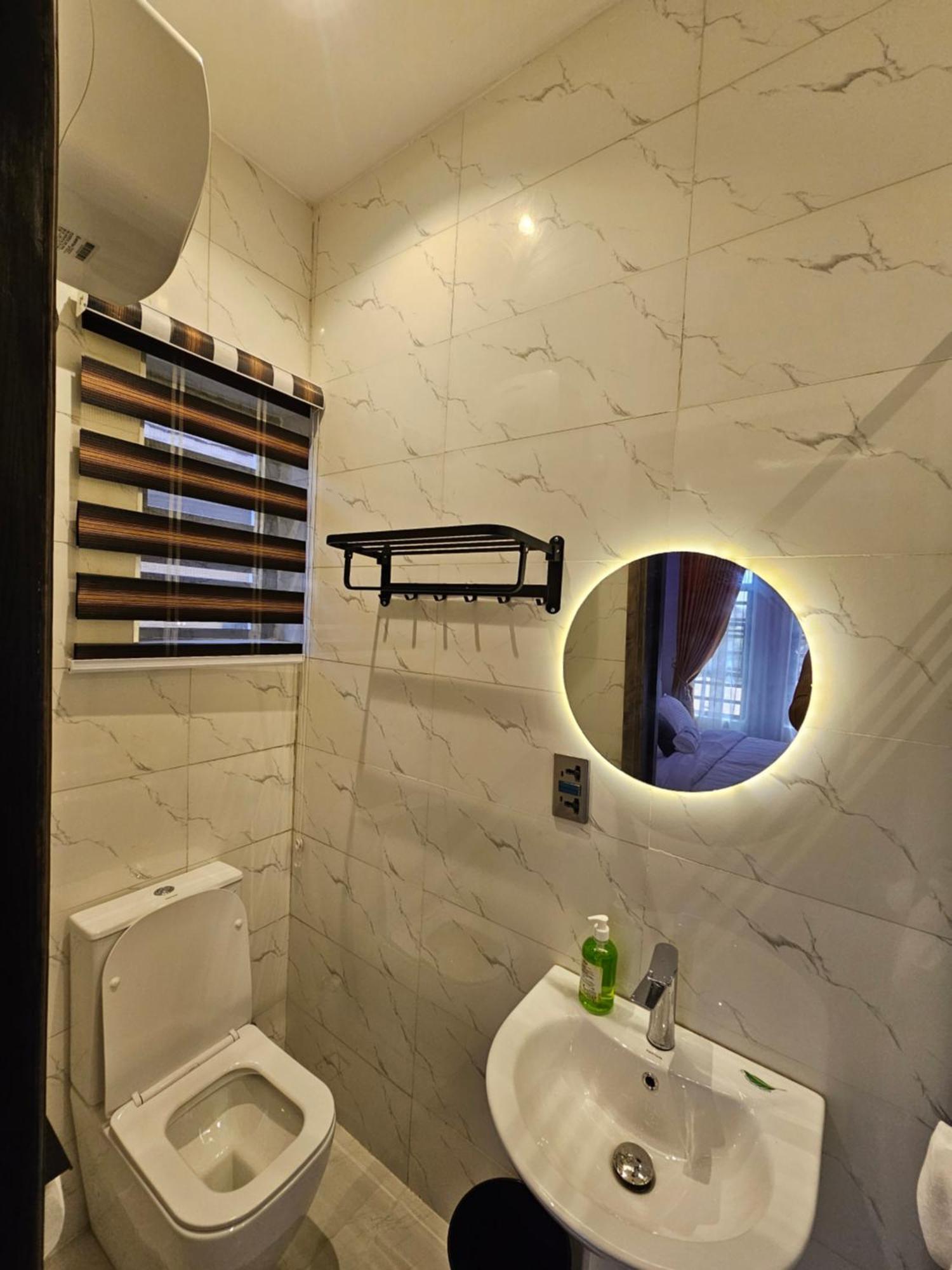 Sapphire Residences By Crystal Magodo Ikeja Exterior photo