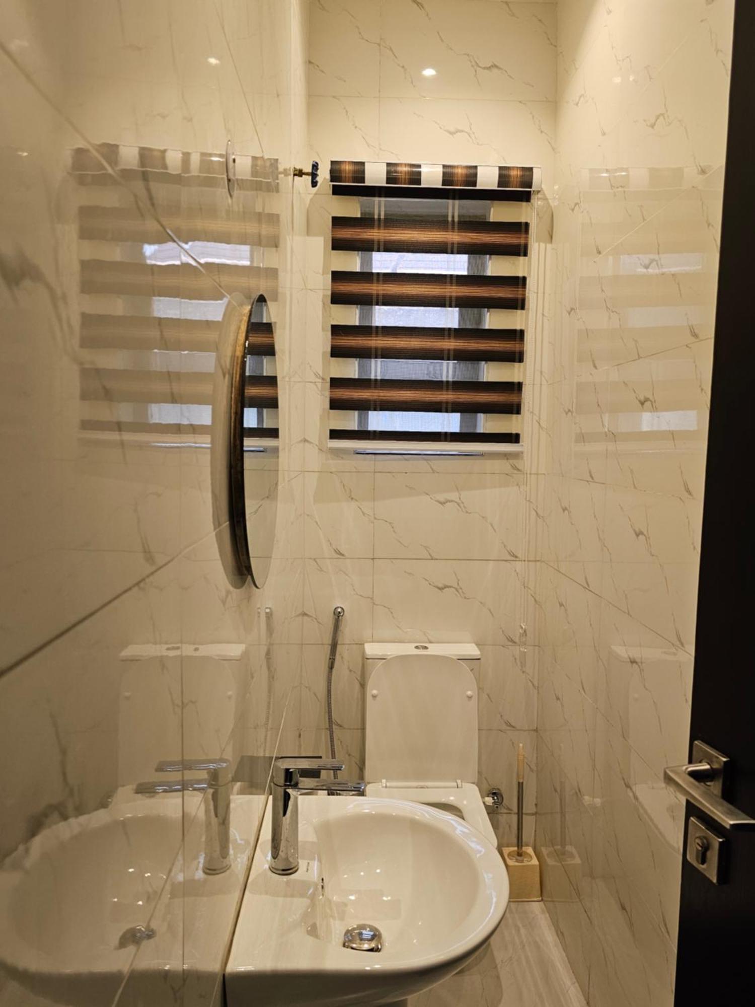 Sapphire Residences By Crystal Magodo Ikeja Exterior photo
