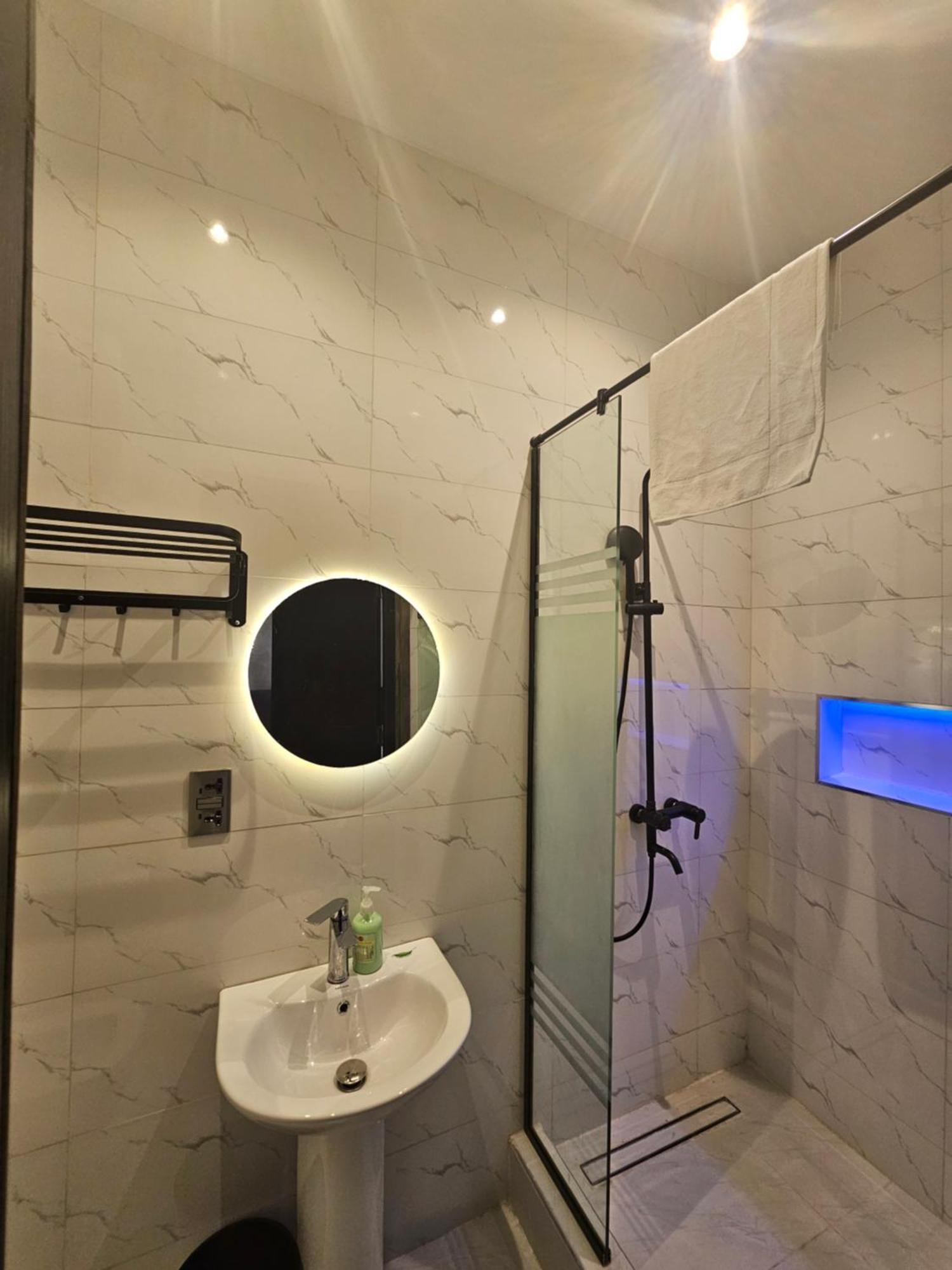 Sapphire Residences By Crystal Magodo Ikeja Exterior photo